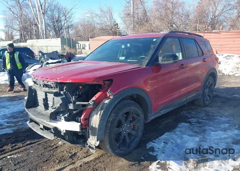 2022 Ford Explorer St z USA, uszkodzony, nr VIN 1FM5K8GC4NGC05779